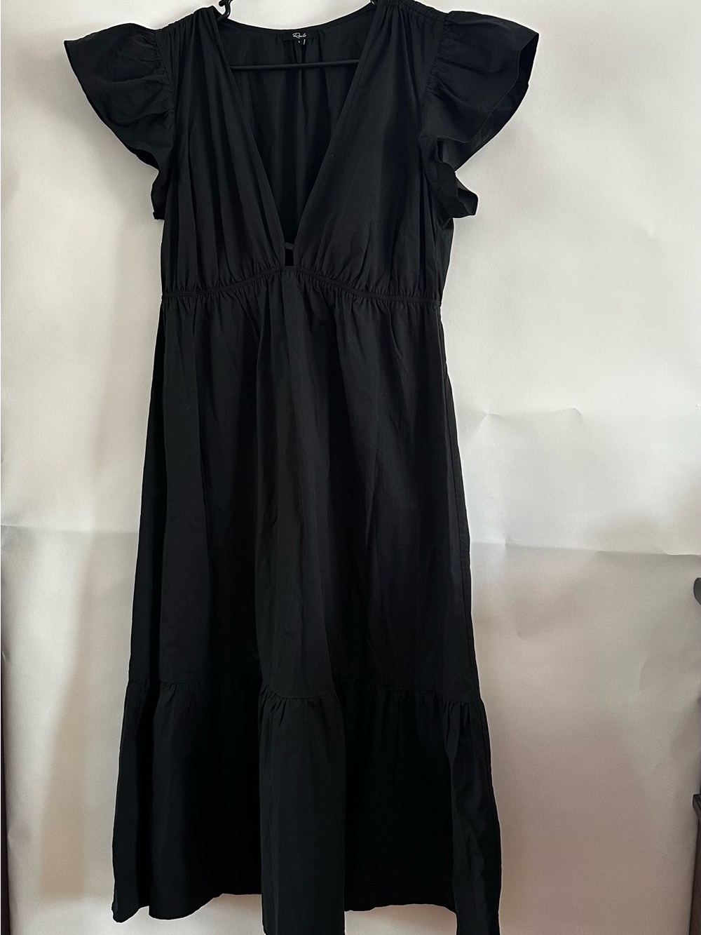 Rails Tina Midi Dress Black V-Neck Flutter Sleeve Tiered Midi, Size L